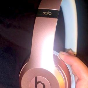 Rose gold beats